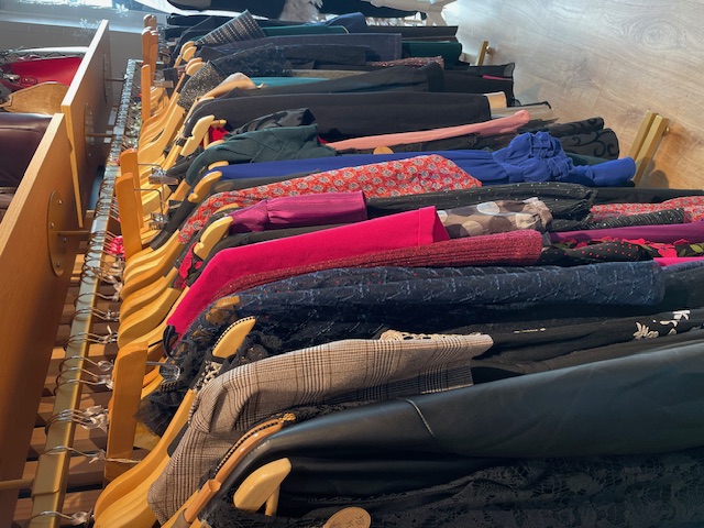 Mode femme de seconde main élégante